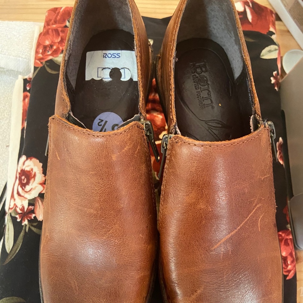 Born Clogs! Women’s 8.5